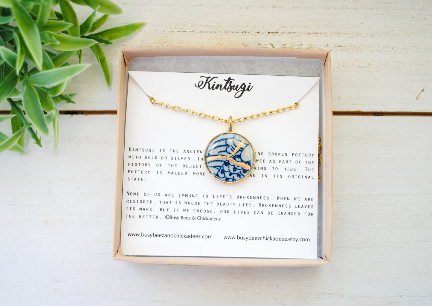 Kintsugi Inspired Pendants - Kintsugi Necklace Round, blue wave and carpe