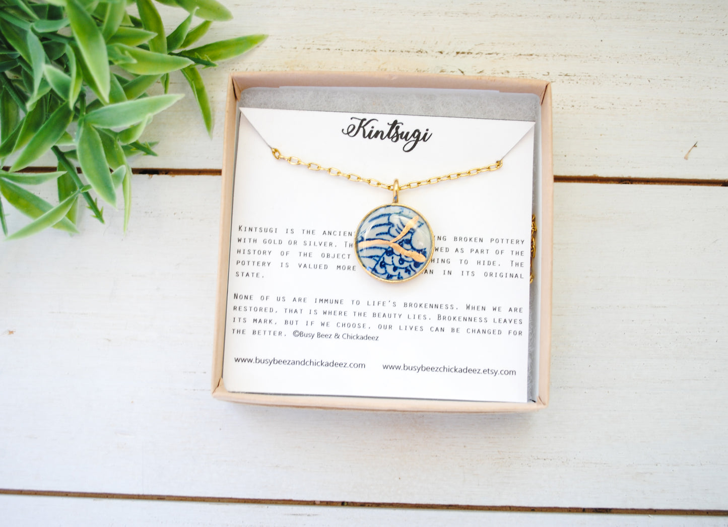 Kintsugi Inspired Pendants - Kintsugi Necklace Round, blue wave and carpe