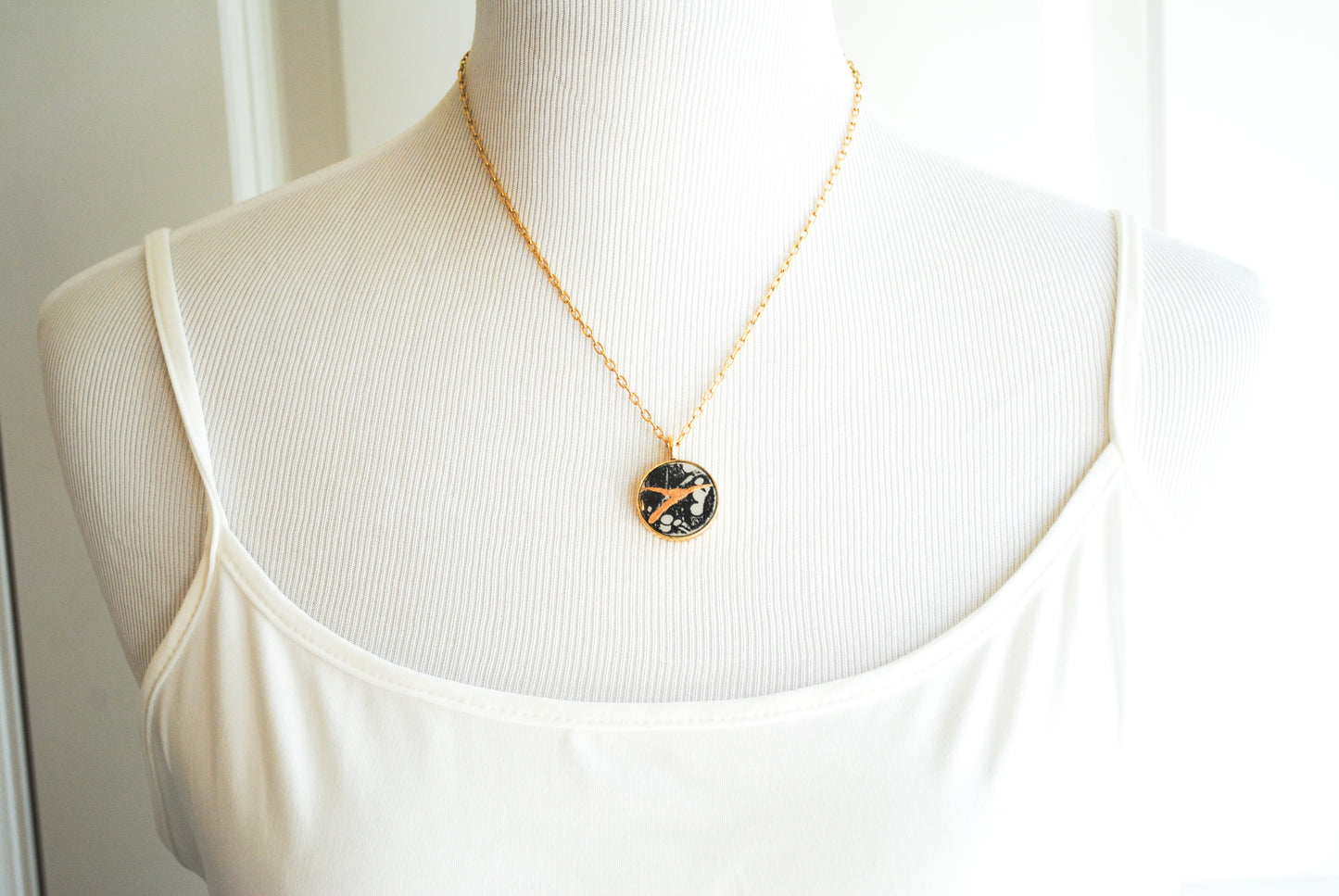 Kintsugi Inspired Pendants - Kintsugi Necklace Round, black cherry blossom