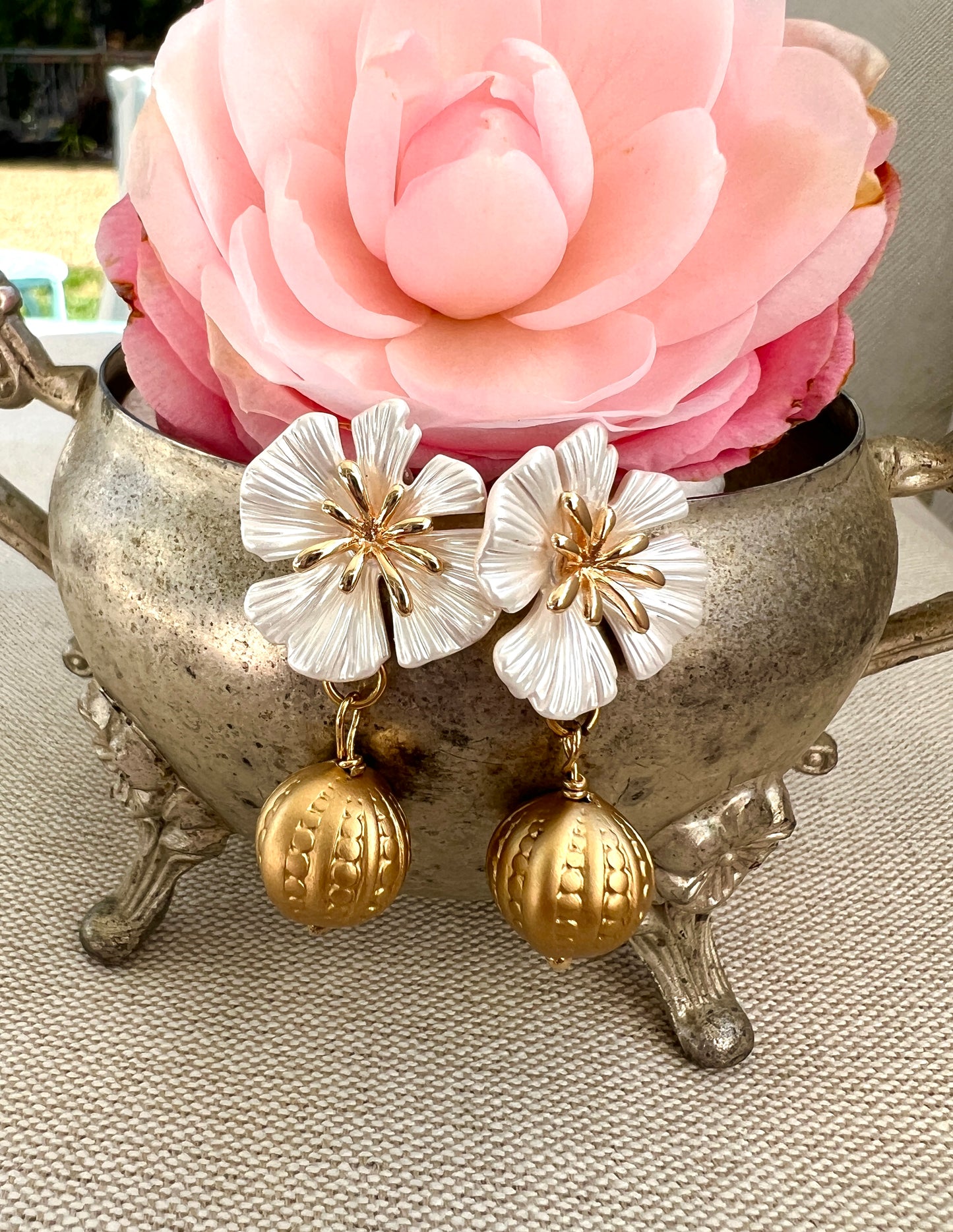 White and Gold Enameled Flower Earrings