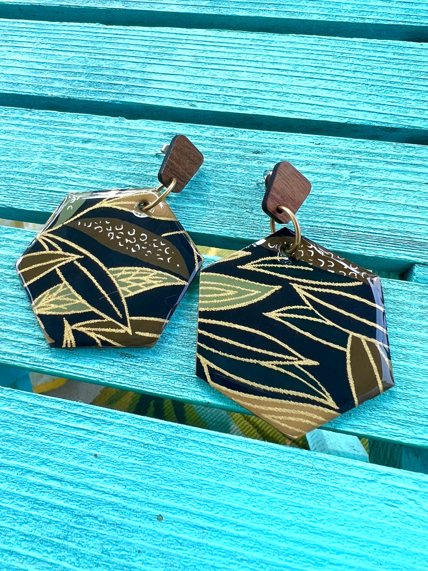 Slender Leaves Honeycomb Chiyogami Earrings