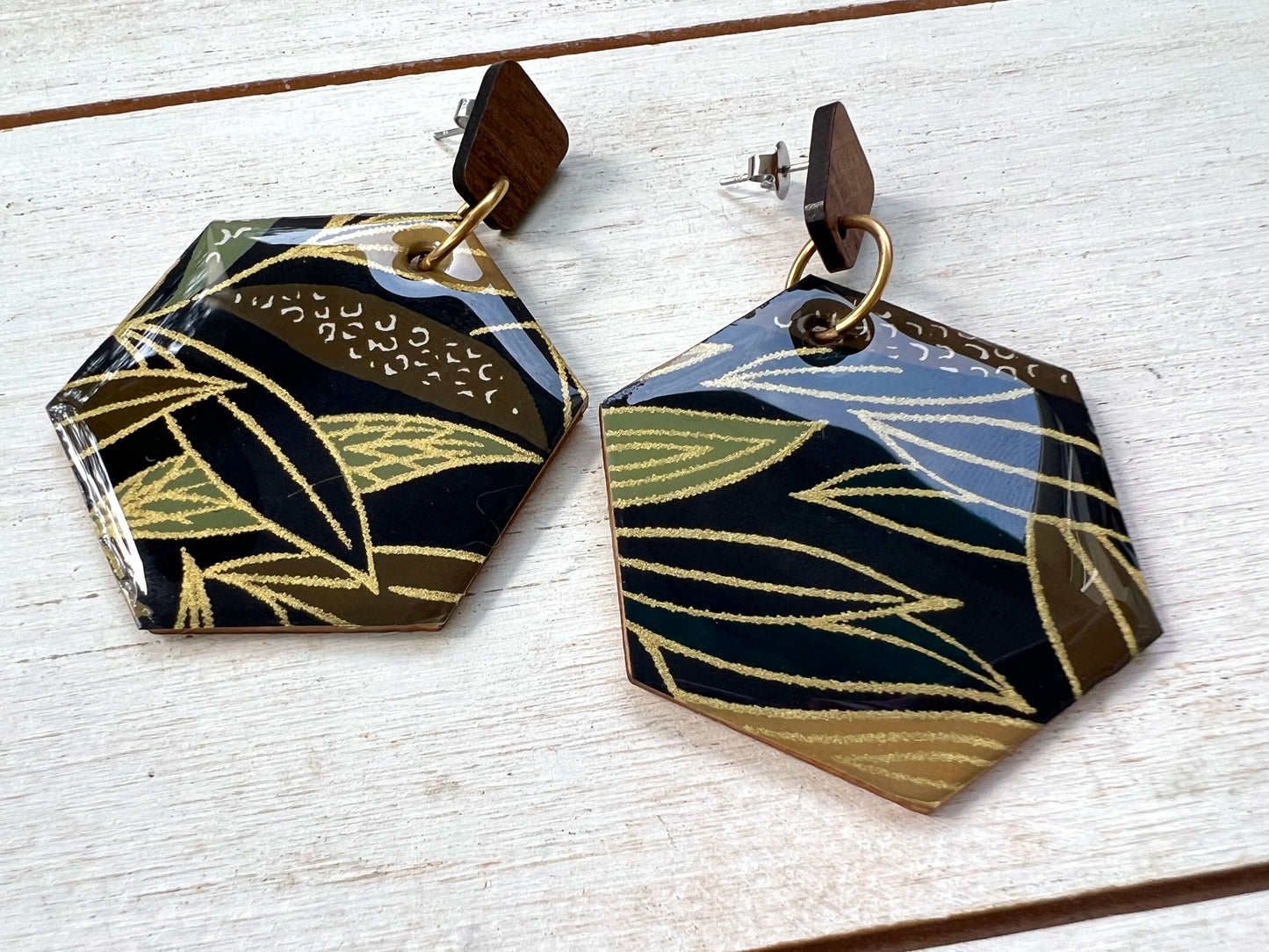 Slender Leaves Honeycomb Chiyogami Earrings