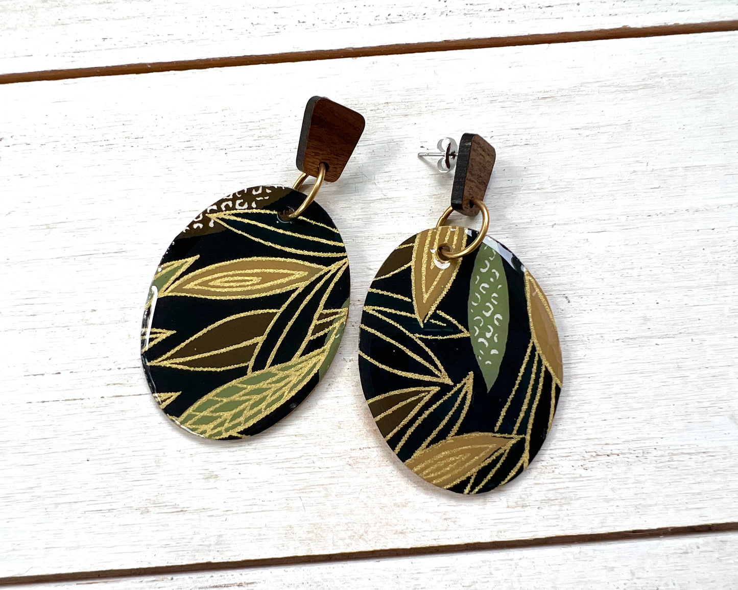 Slender Leaves Chiyogami Oval Earrings