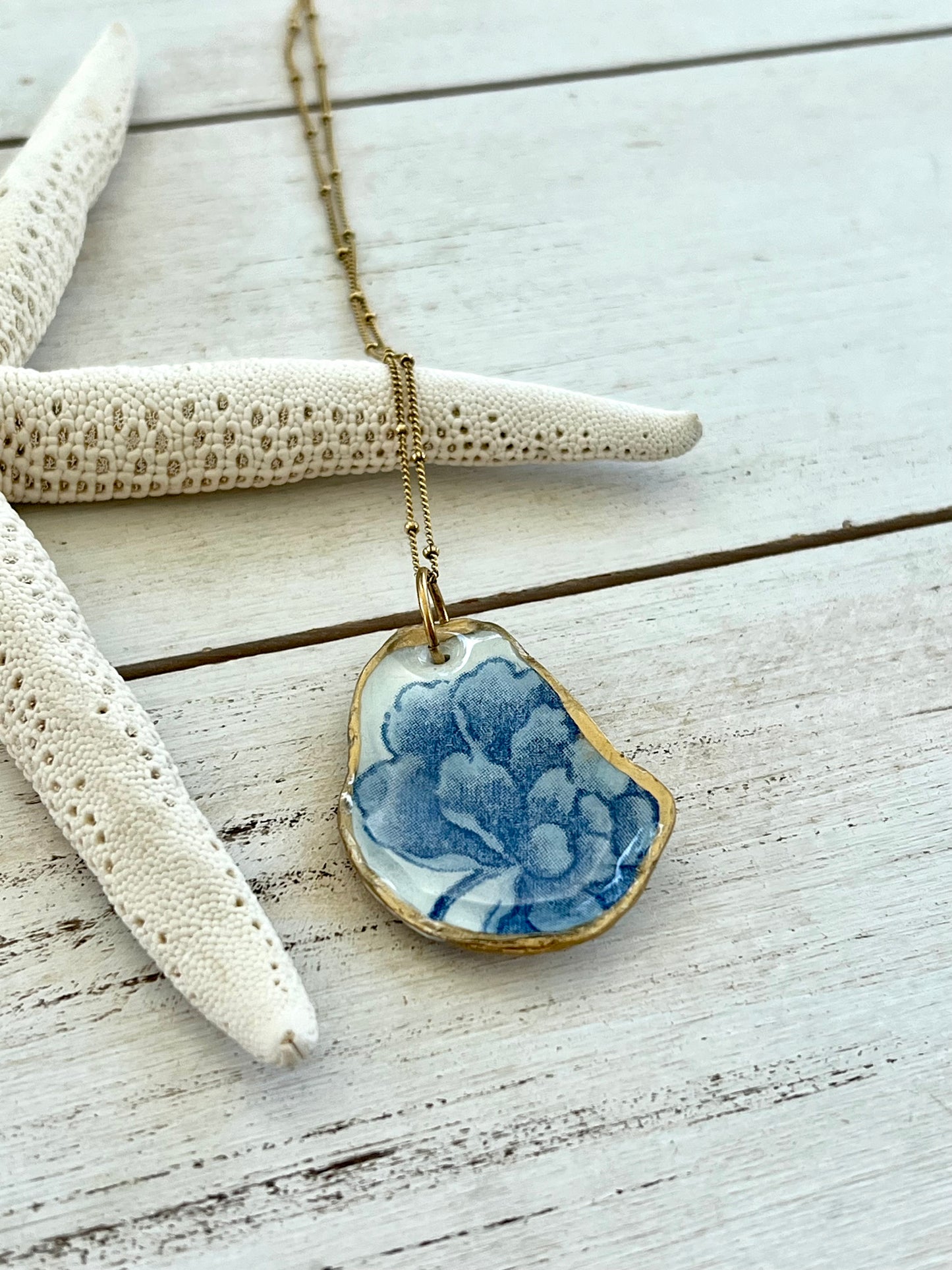 Blue and White Chinoiserie Oyster Shell Necklace