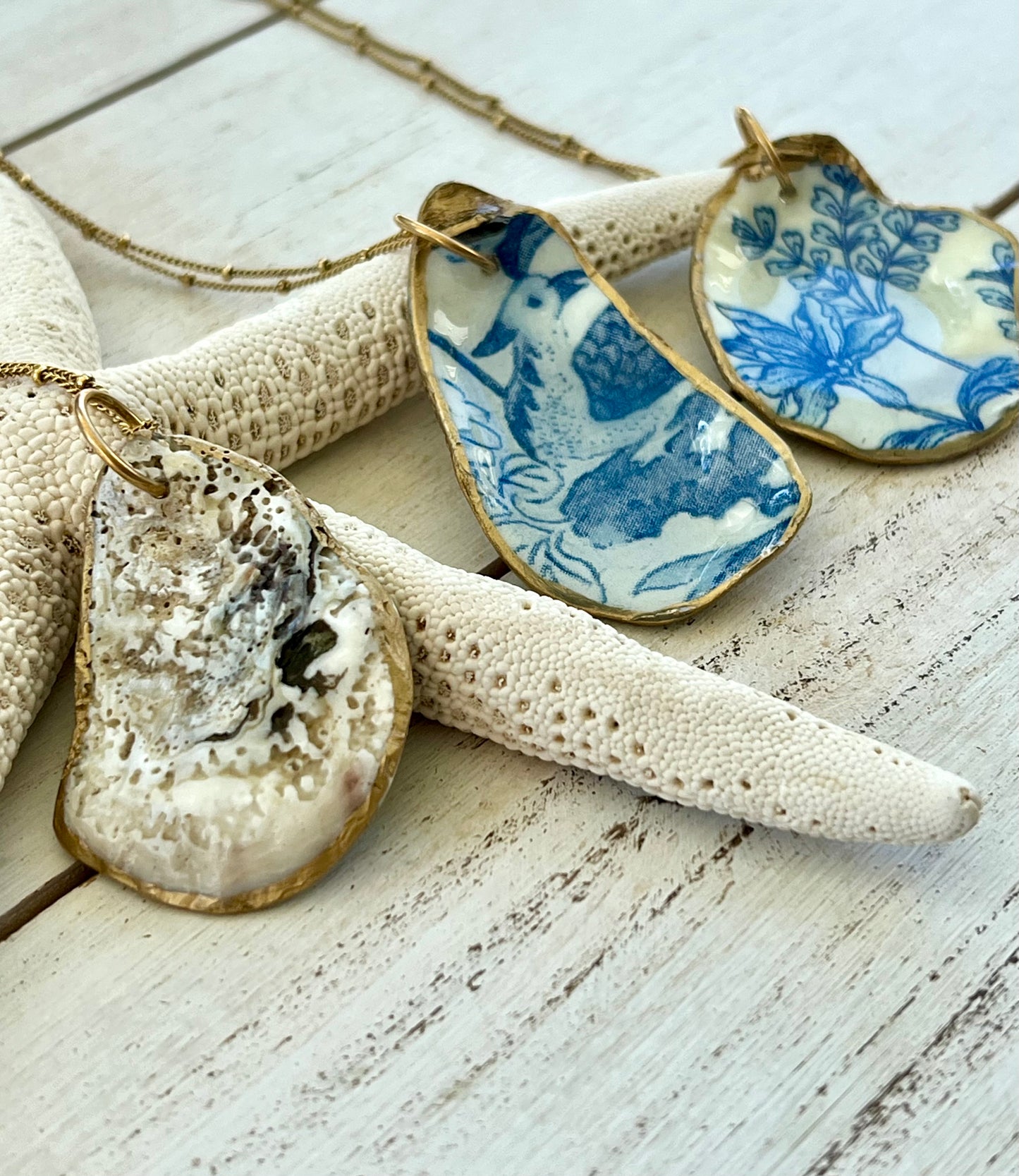 Blue and White Chinoiserie Oyster Shell Necklace