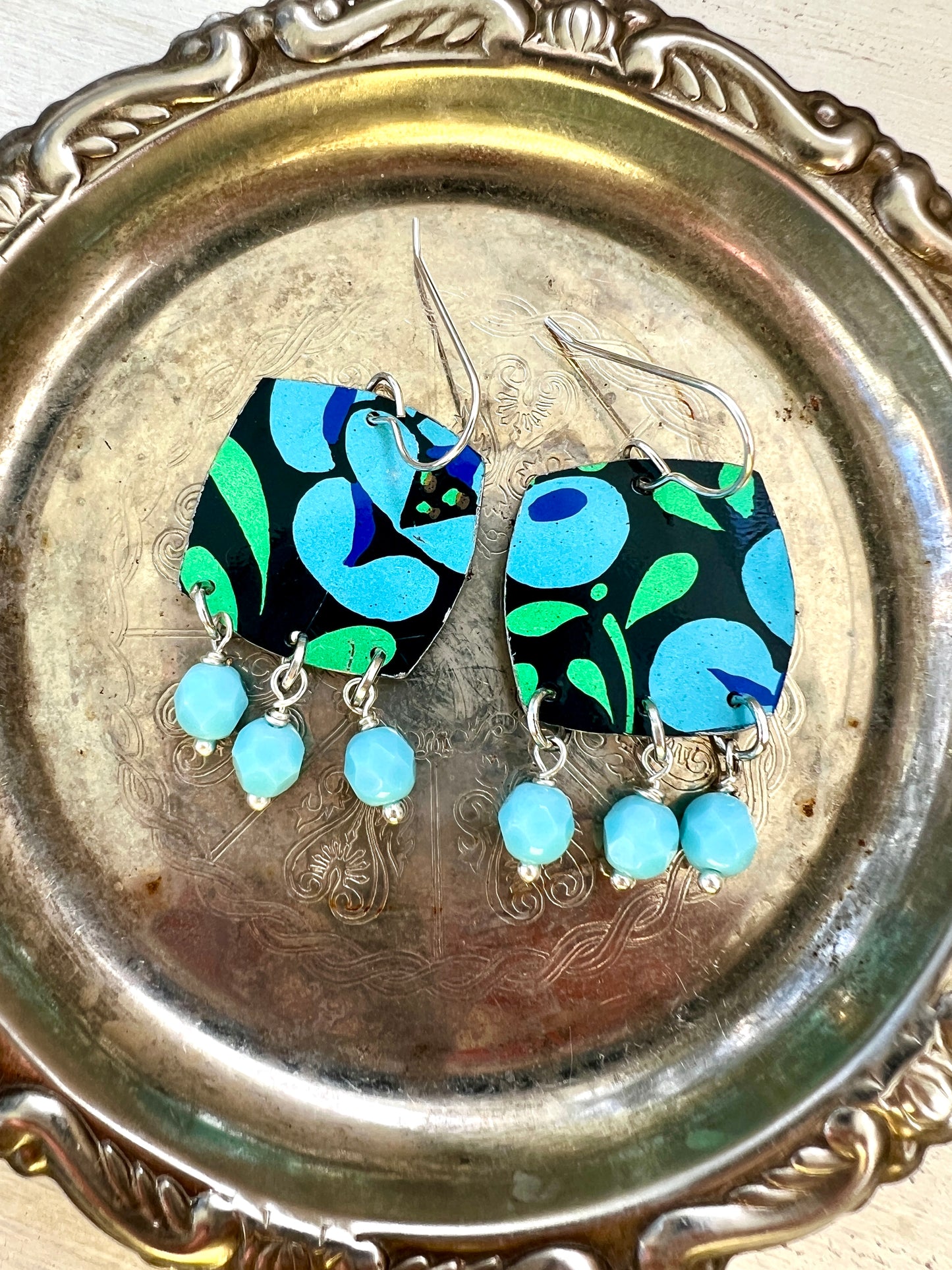 Linnea Collection - Cushioned Square Chandelier Earrings
