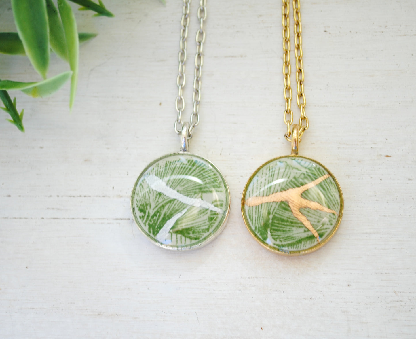 Kintsugi Inspired Pendants - Kintsugi Necklace Round, green gingko, gold or silver