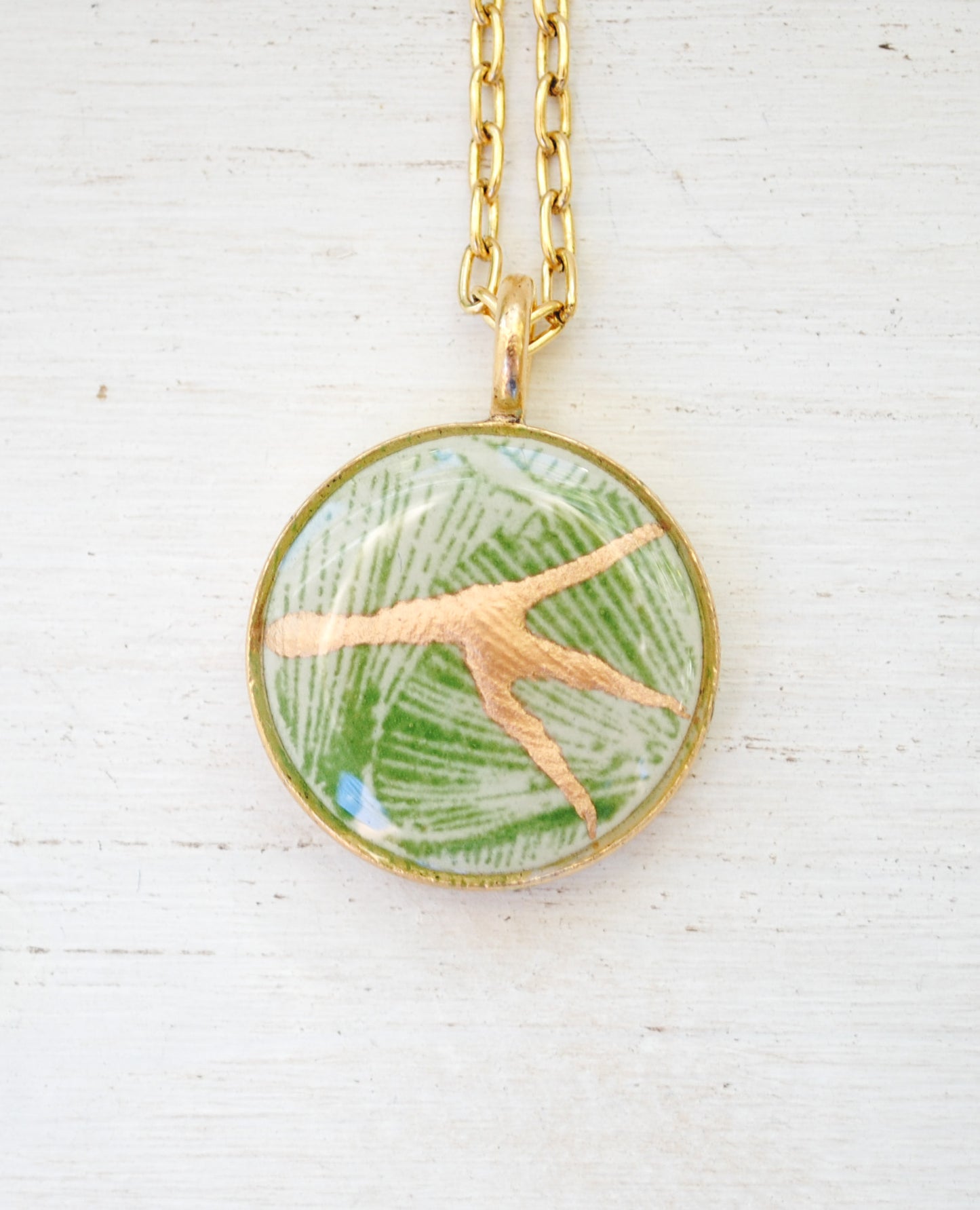 Kintsugi Inspired Pendants - Kintsugi Necklace Round, green gingko, gold or silver