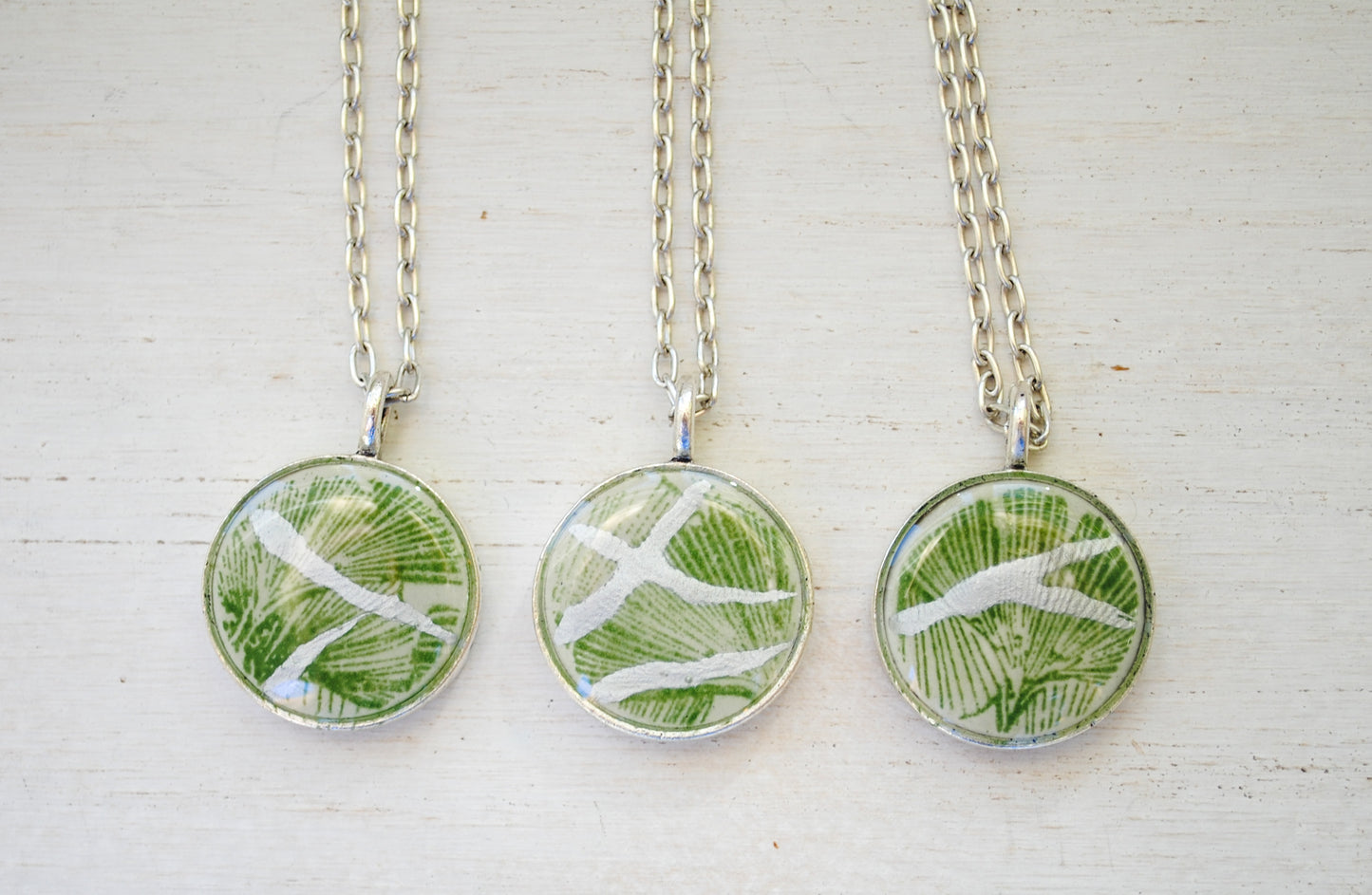 Kintsugi Inspired Pendants - Kintsugi Necklace Round, green gingko, gold or silver