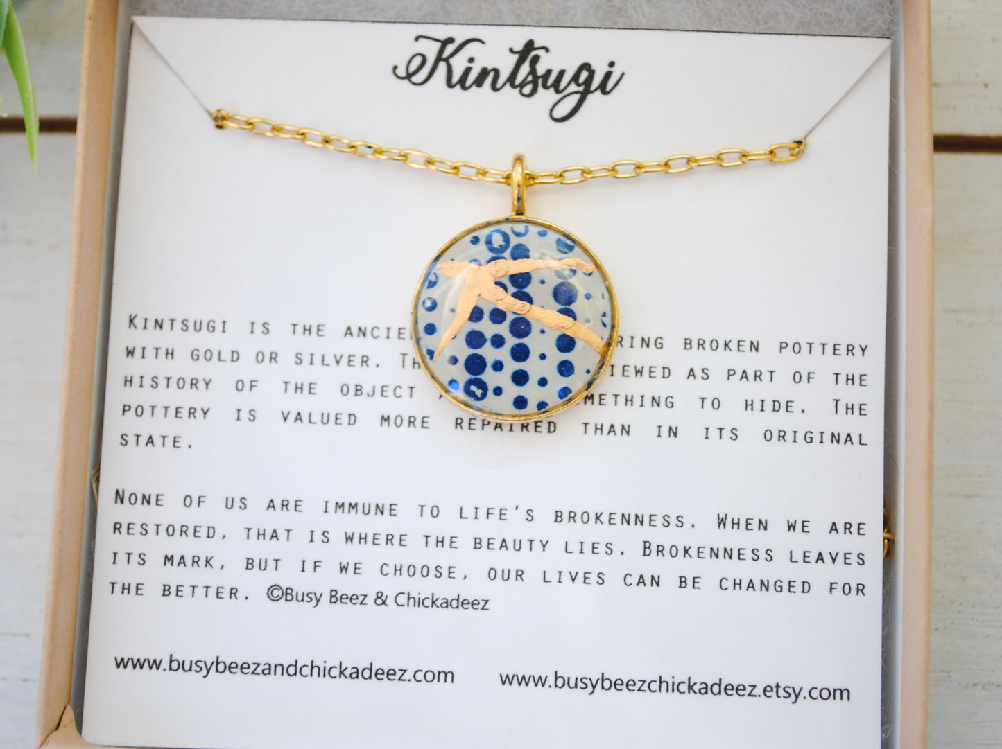 Kintsugi Inspired Pendants - Kintsugi Necklace Round, blue dots