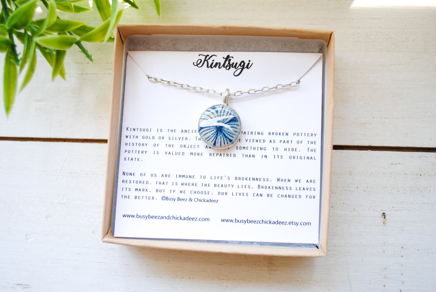 Kintsugi Inspired Pendants - Kintsugi Necklace Round, blue petal, silver small