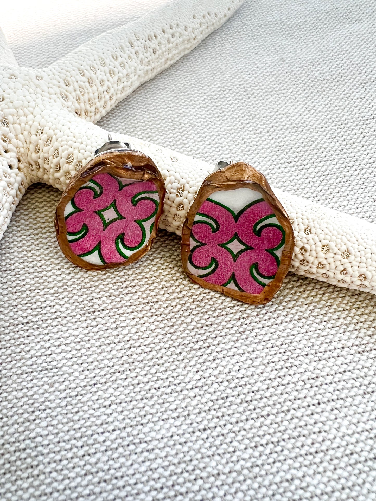 Pink Scroll Oyster Stud Earrings