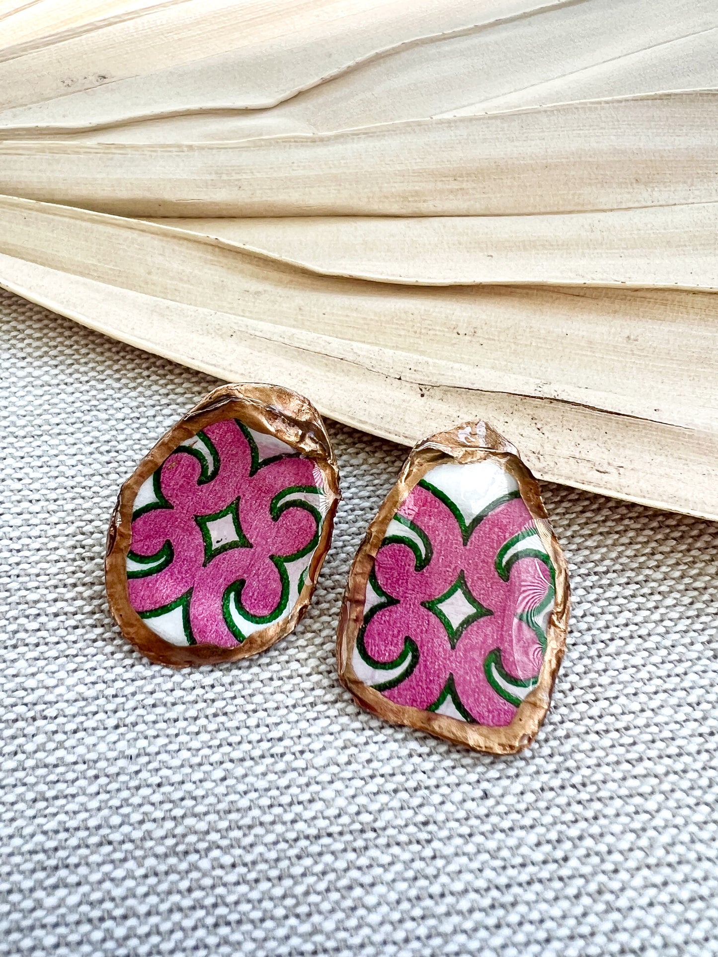 Pink Scroll Oyster Stud Earrings