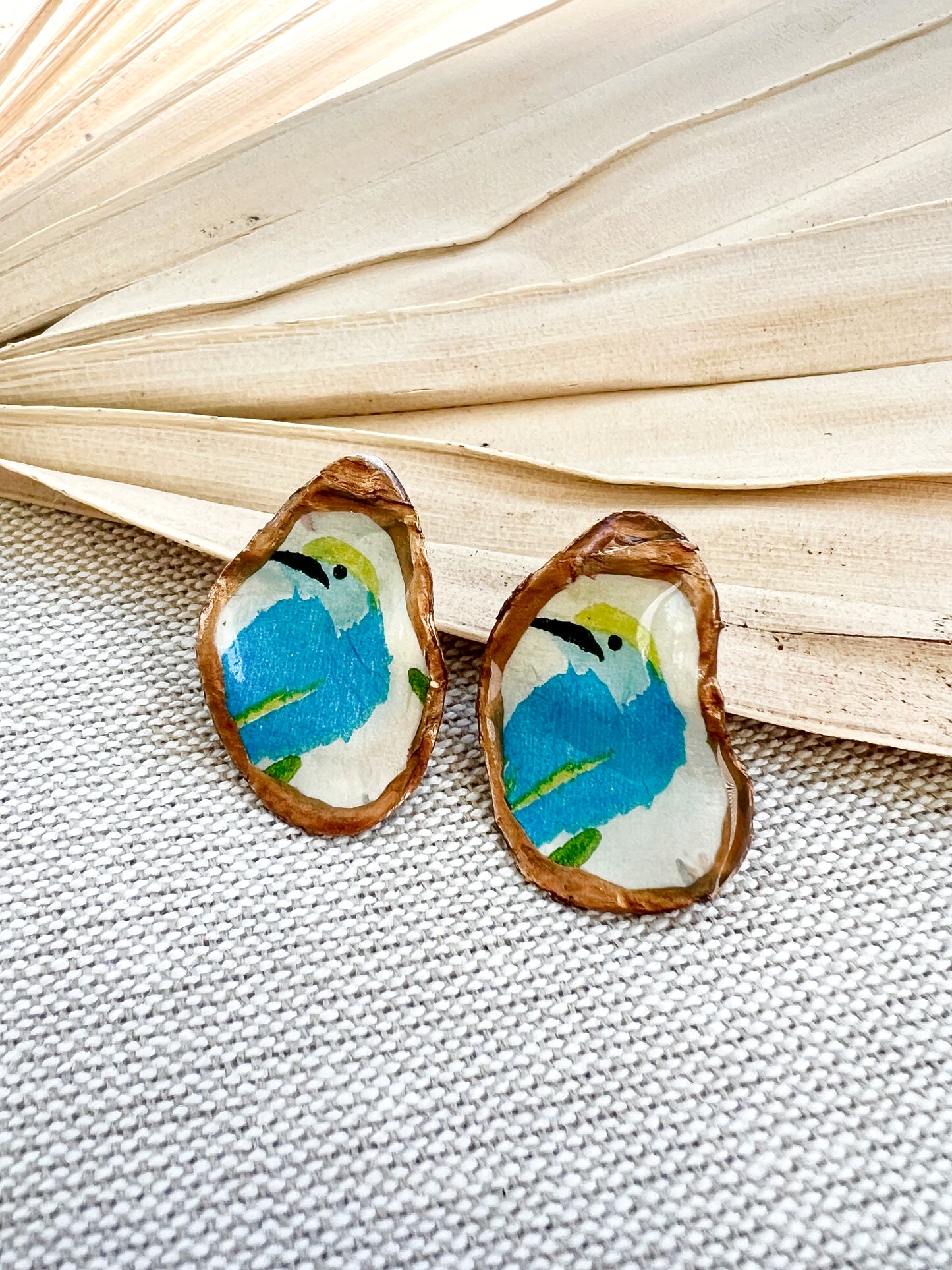 Hummingbird Oyster Stud Earrings