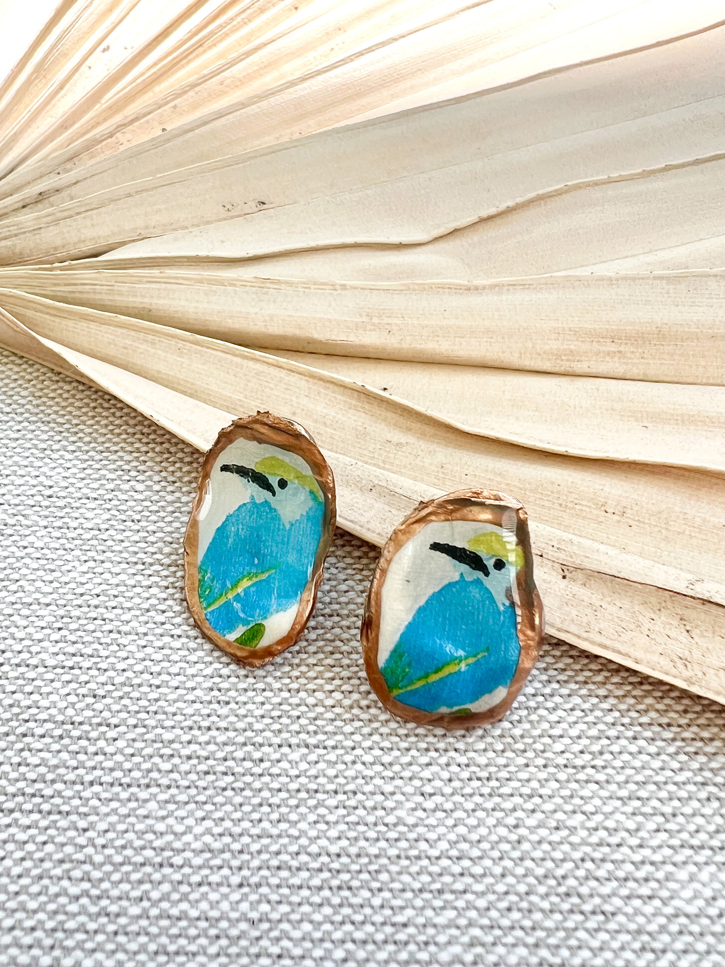 Hummingbird Oyster Stud Earrings