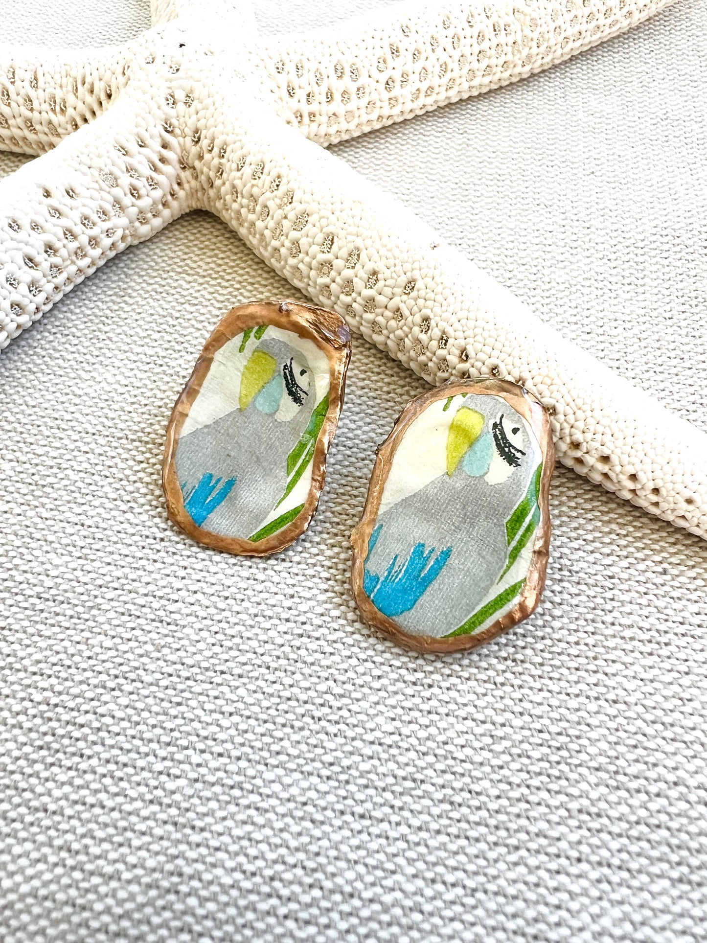 Parrot Oyster Stud Earrings