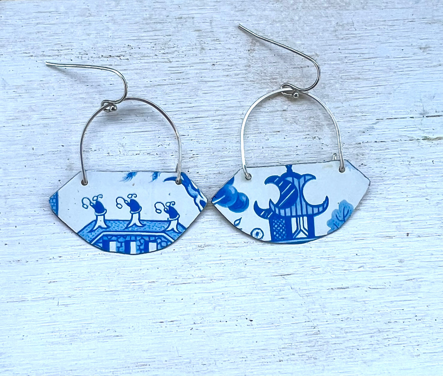 Blue Willow Fan Earrings