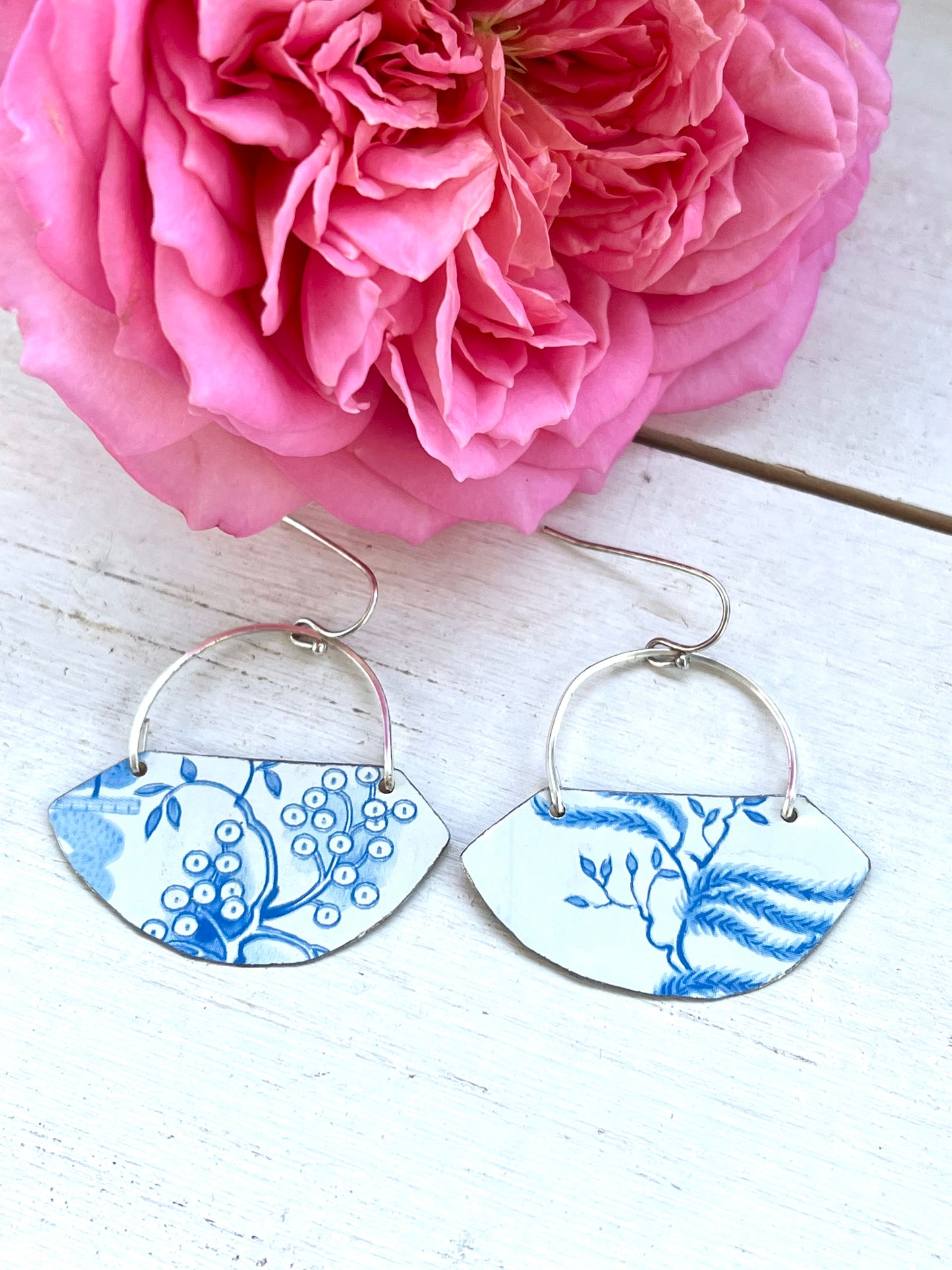 Blue Willow Fan Earrings