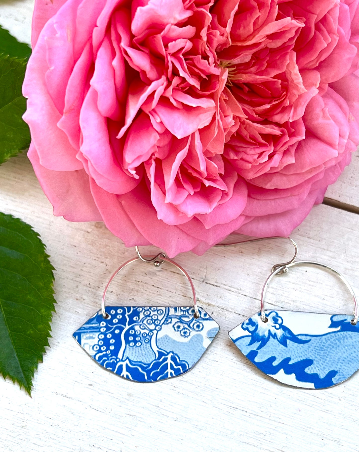 Blue Willow Fan Earrings