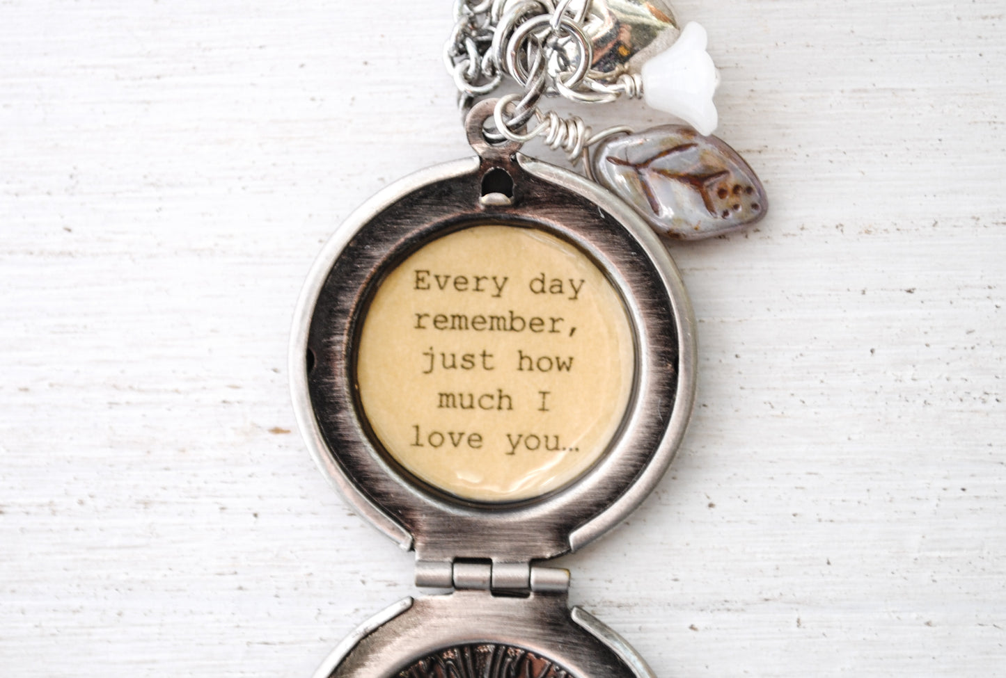 Every day remember just how much I love you - Quote Locket - Women's Locket - Daughter Jewelry, Gift for Wife, Mom Quote