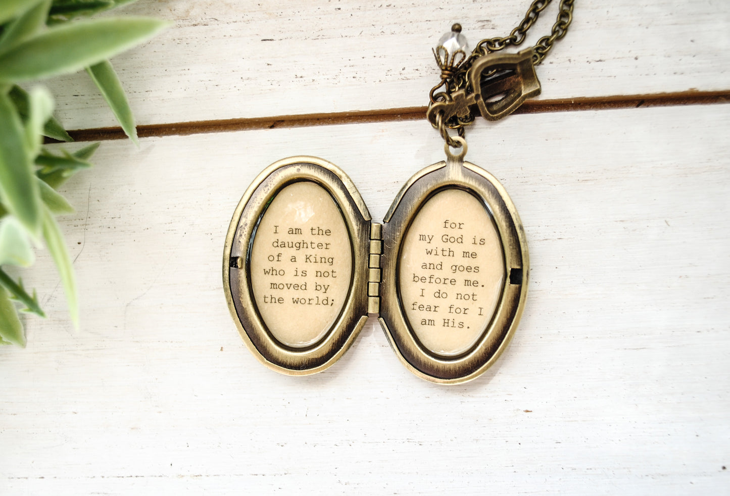 I am the daughter of a King - Women's Locket - Christian Jewelry, Faith Jewelry, Quote Necklace