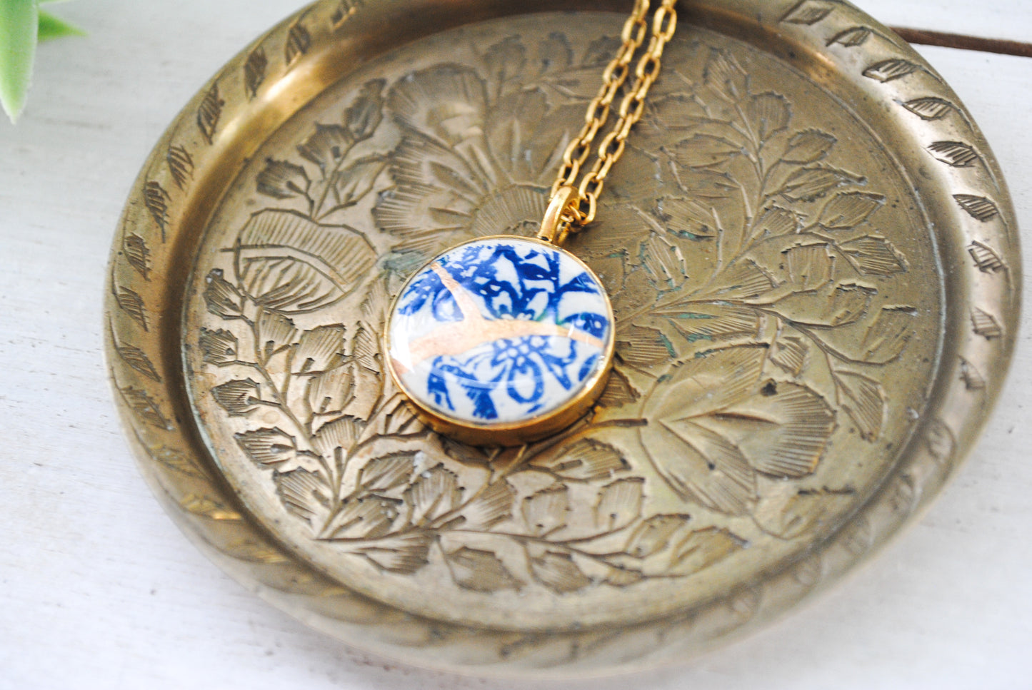 Kintsugi Inspired Pendants - Encouragement Gift - Kintsugi Necklace Round, blue floral, gold