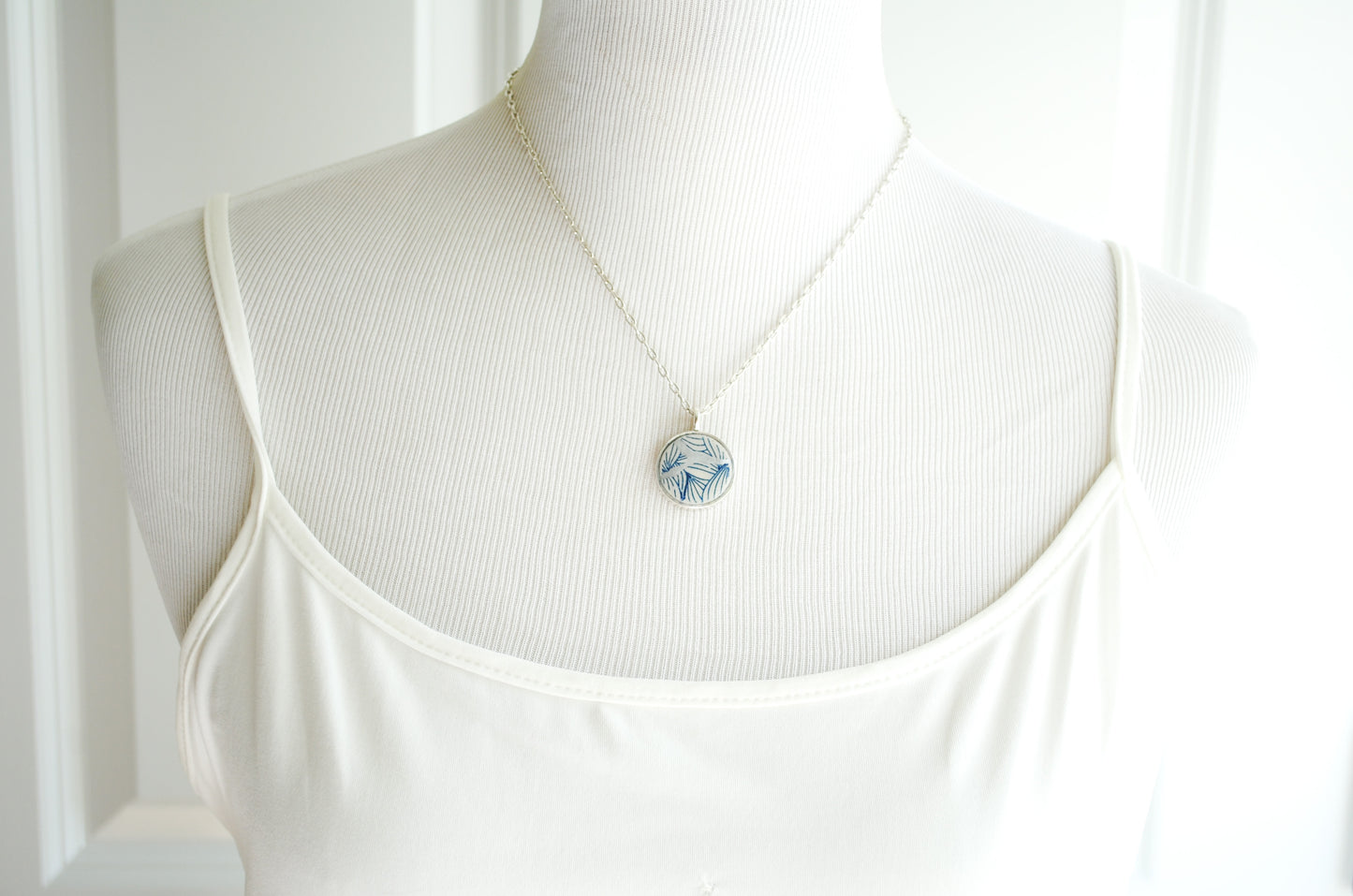 Kintsugi Inspired Pendants - Encouragement Gift - Kintsugi Necklace Round, blue petal, silver