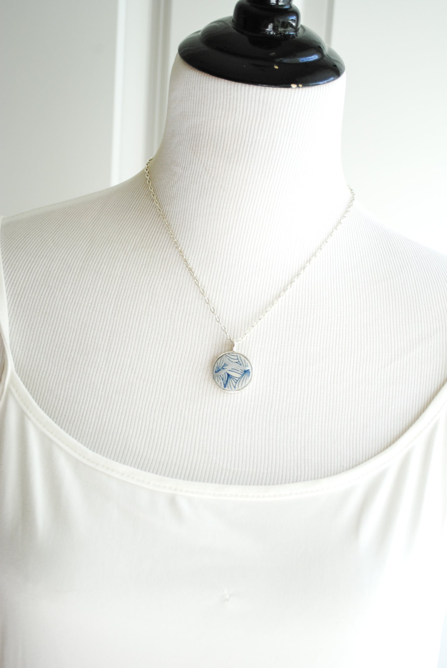 Kintsugi Inspired Pendants - Encouragement Gift - Kintsugi Necklace Round, blue petal, silver