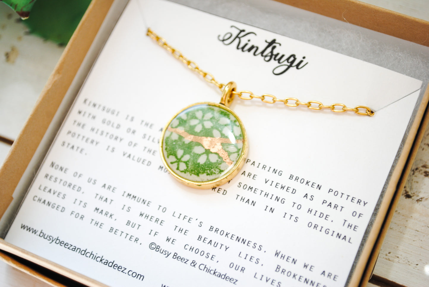 Kintsugi Inspired Pendants - Encouragement Gift - Kintsugi Necklace Round, green sakura, gold